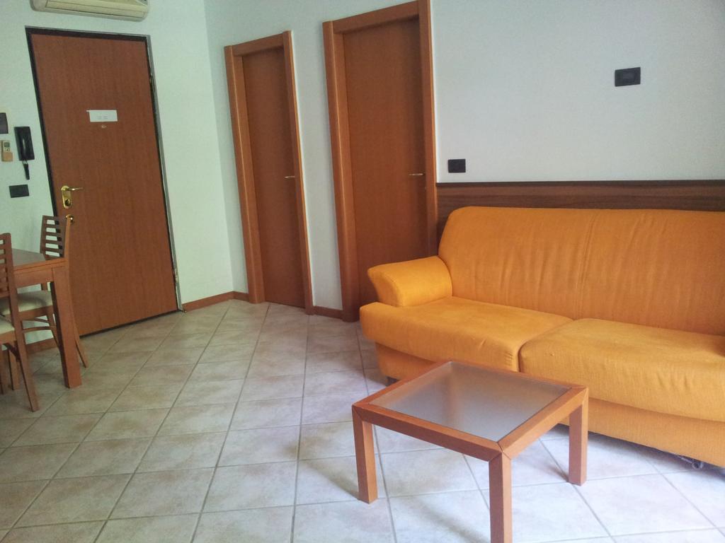Residence Yezeguelian Ереван Экстерьер фото